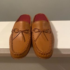 Ladies Salvatore Ferragamo in Tan